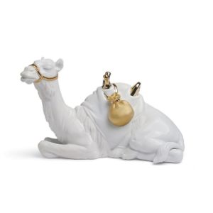 Camel Nativity Figurine. Golden Lustre