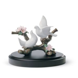 Tauben auf einem Kirschbaum Figurine