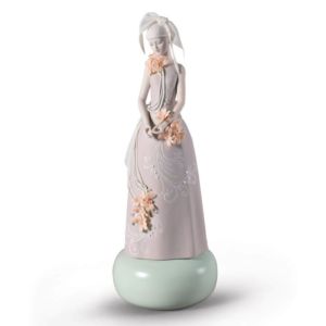 Haute Allure Exclusive Model Woman Figurine. Limited Edition
