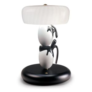 Hairstyle (I/U) Table Lamp (CE)
