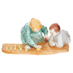 Two Children With Sand Moulds 11 cm