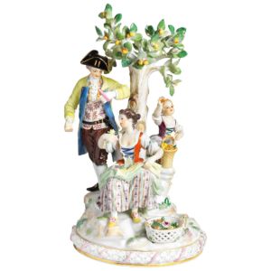 Gardening Group With Apple Tree 28 cm