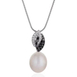 Black & White Diamond Pearl Necklace