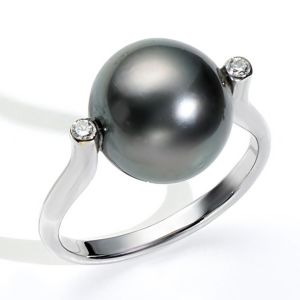 Ring mit runder grauer Tahiti-Perle und cognacfarbenen Diamanten
